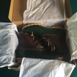 Sperry NWT Tan/Green Duck Booties Sz. 9M